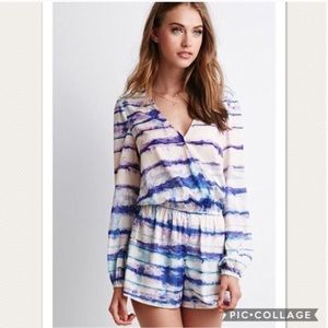 FOREVER 21 Watercolor Long Sleeve Romper